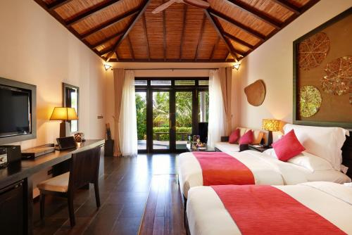 room detail thumbnail 0