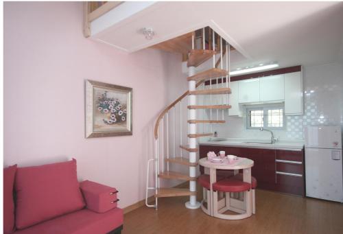 Forest of Color Pension Ideally located in the Seo-myeon area, Forest of Color Pension promises a relaxing and wonderful visit. The property has everything you need for a comfortable stay. Daily housekeeping, Wi-Fi in public