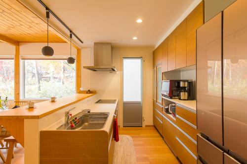 森のロッジ シャレー