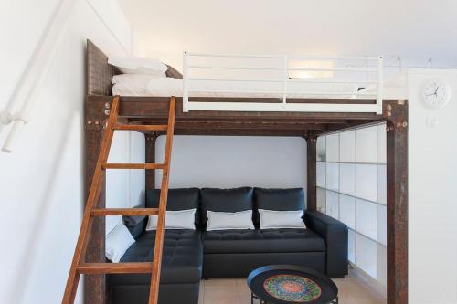  In Bed with Lisbon 5N, Pension in Amadora