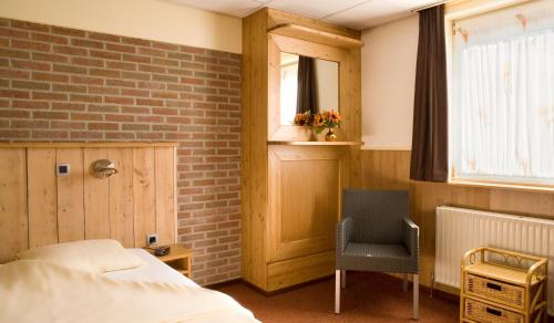1 twin bed