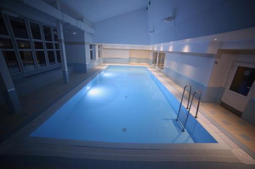 สระว่ายน้ำ, Wellness Apartmán Pec (Wellness Apartman Pec) in เพค พอด สเนซคู