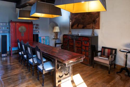 Koplietošanas atpūtas telpa ar TV, Les Deux Abbesses en Vert | La Grande Maison B&B in Mareuil (Aquitaine)