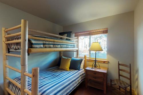 Getaway at The Fields in Warm Springs - image 9