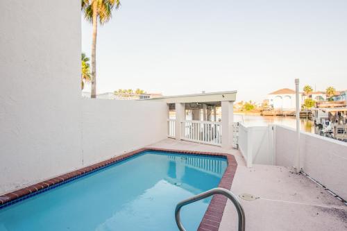 Paradise Cove - image 9