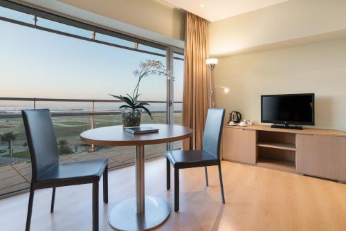 Eurostars Oasis Plaza - image 11