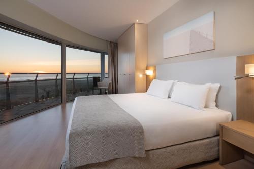 Deluxe Suite with Sea View