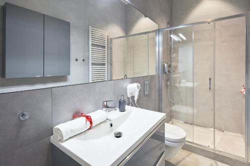 Banheiro, Royal Aparthotel Piotrkowska 116 in Lodz