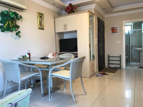  Sunshine apartment at Side beach. in Side