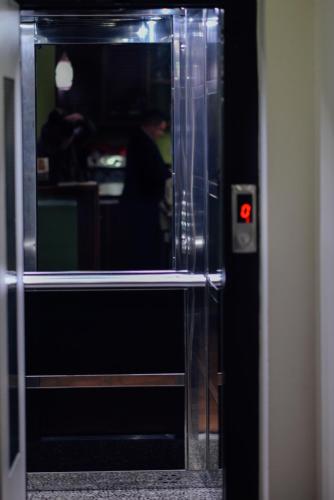 Hotel Mod - image 10