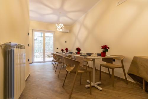Food and beverages, Napoli d'Amare B&B in Posillipo