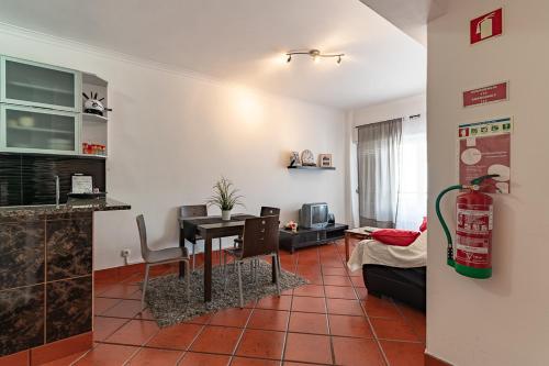  Sunset Beach Apartment, Pension in Quinta de Santo António