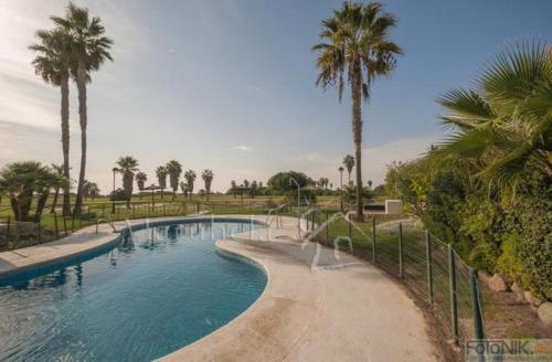  Casa adosada en campo de golf, Pension in Rota