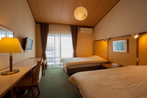 Hotel Kikori The 3-star Hotel Kikori offers comfort and convenience whether youre on business or holiday in Takayama. Both business travelers and tourists can enjoy the propertys facilities and services. Service