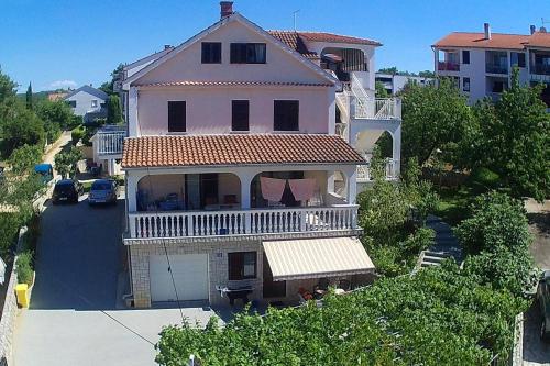 Apartments with a parking space Vantacici Krk - 427