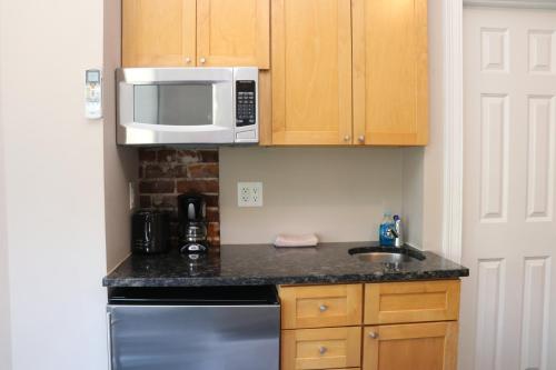 Furnished Studio in Downtown Boston #35 - image 2