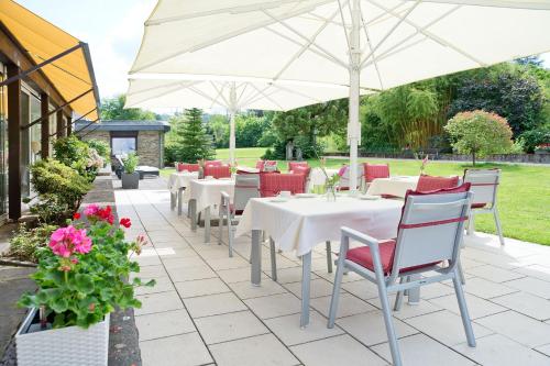 Romantik Waldhotel Mangold in Bergisch Gladbach