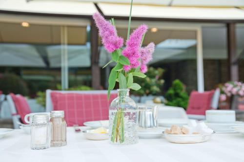 Romantik Waldhotel Mangold - image 3