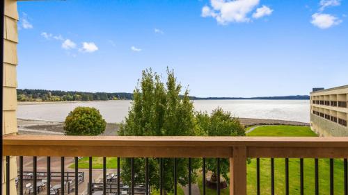 Best Western Plus Silverdale Beach Hotel