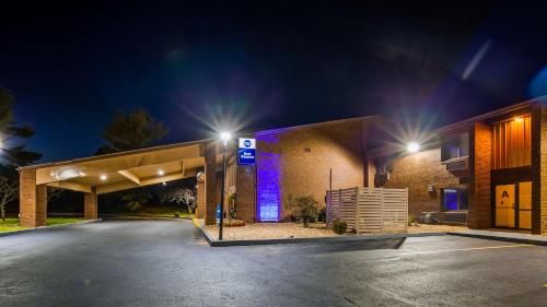 Best Western Shelbyville Lodge in Shelbyville, USA