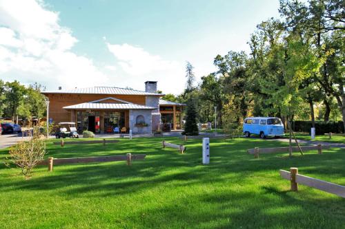 Albirondack Camping Lodge & Spa