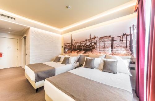 Antony Hotel - image 9