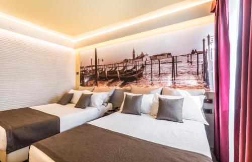 Antony Hotel - image 2