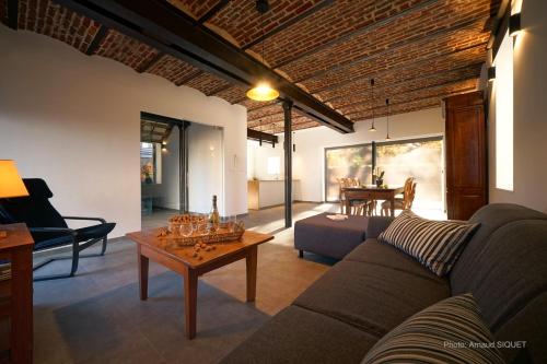  Gite de la Vieille Charpente in Spy