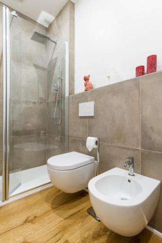 GetThekey San Vitale Apartment - image 4