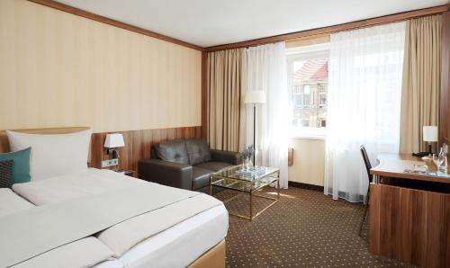 Living Hotel Berlin Mitte - image 9