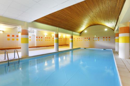 Residence Nemea Les Grands Ax - 수영장