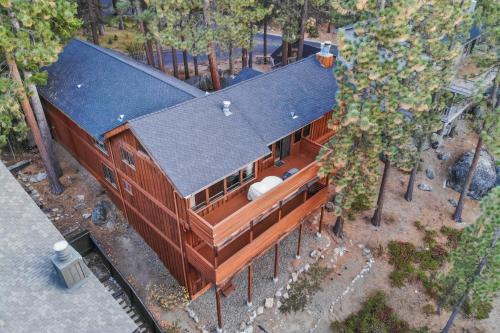 Skyland Retreat - Max nighttime occupancy of 8 in Skyland