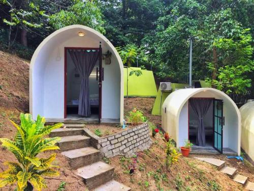 Eco Capsule Resort in Teluk Bahang