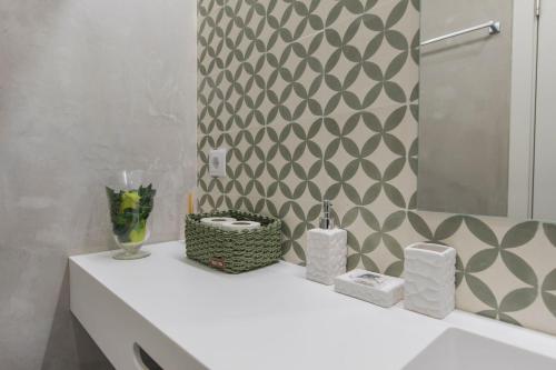LovelyStay - Vintage Flat Near Santa Justa Elevator! - image 8