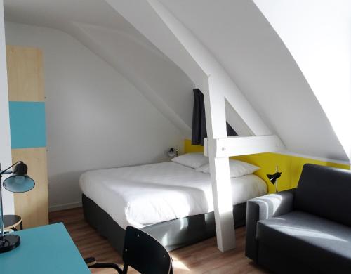 1 double bed, 1 sofa bed