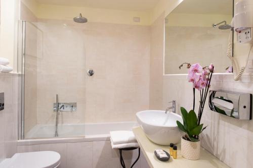 Hotel L'Antico Pozzo - image 7