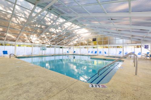 Country Club Villas by Capital Vacations in Myrtle Beach, USA