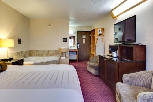 Fireside Inn and Suites