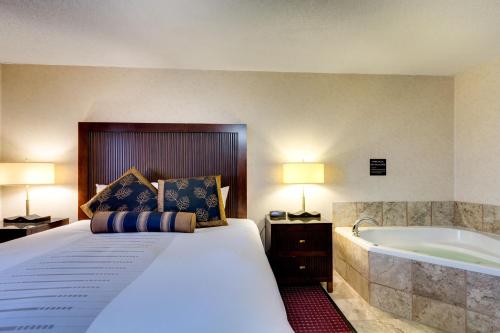 Fireside Inn and Suites