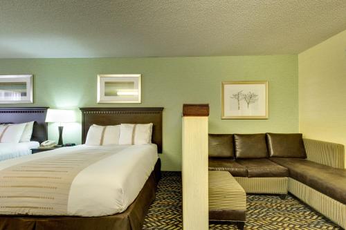 Fireside Inn and Suites