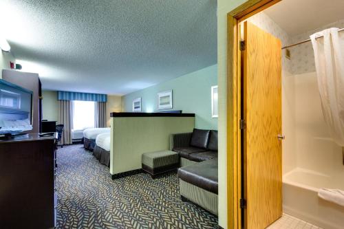 Fireside Inn and Suites