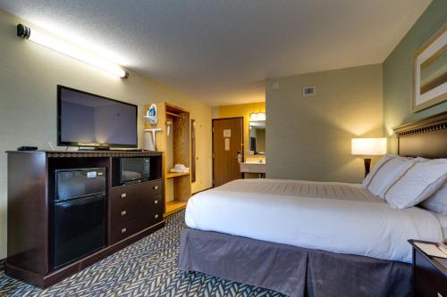 Fireside Inn and Suites