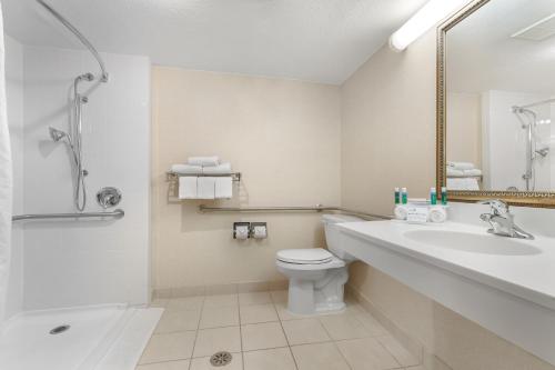 Double Room with Hearing Accessible Tran Shower - Non-Smoking