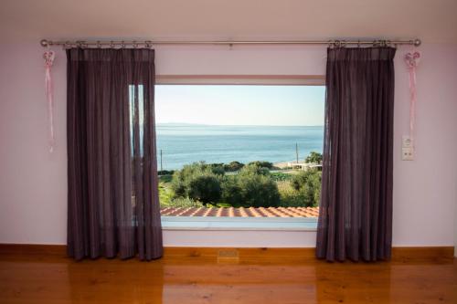 Vista, Nicopolis Villa in Paralia (Fanari)