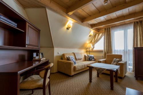 ザコパネ Osrodek Wypoczynkowy Marymont przy Dolinie Koscieliskiej 3つ星 ホテル スイート