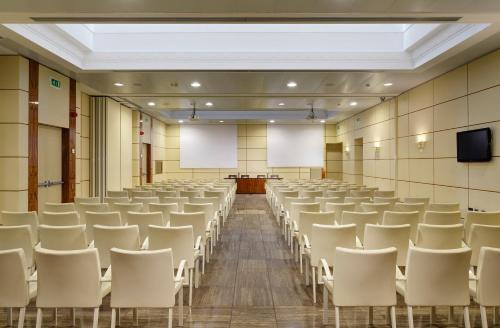 UNAHOTELS Decò Roma - image 10