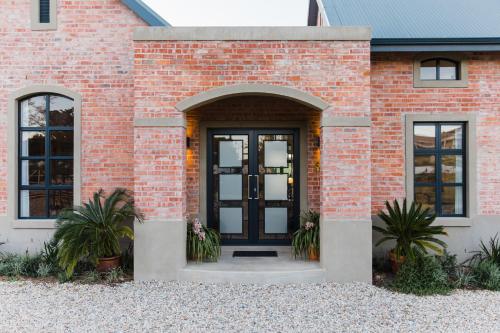 Vineyard Views Country House