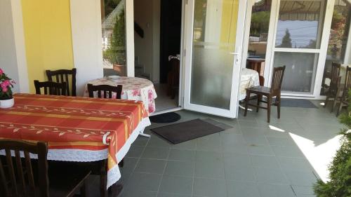 Ásványráró Apartman House (Asvanyraro Apartman House) in Ásványráró