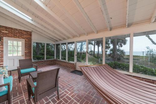 Preston's Tides on St. Helena Island - image 5