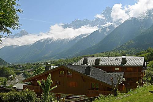 Spacious Apartment 2 Minutes from Ski Lift, Equipped for Babies - Les Houches